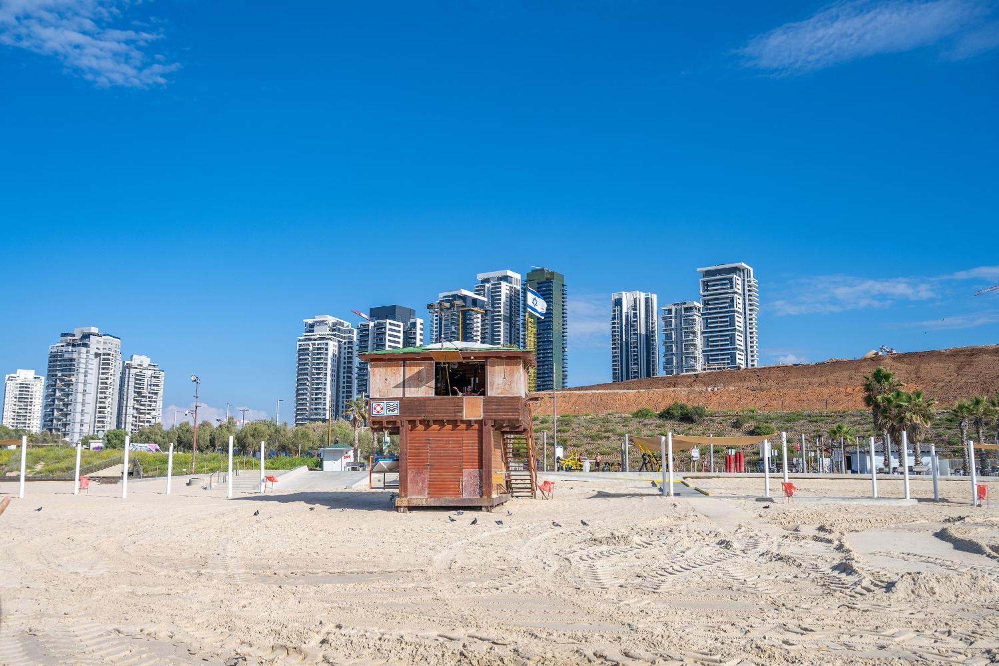 Hi-Yam Seaview Apartments & Suites - יש ממ"ד Bat Yam Exteriör bild