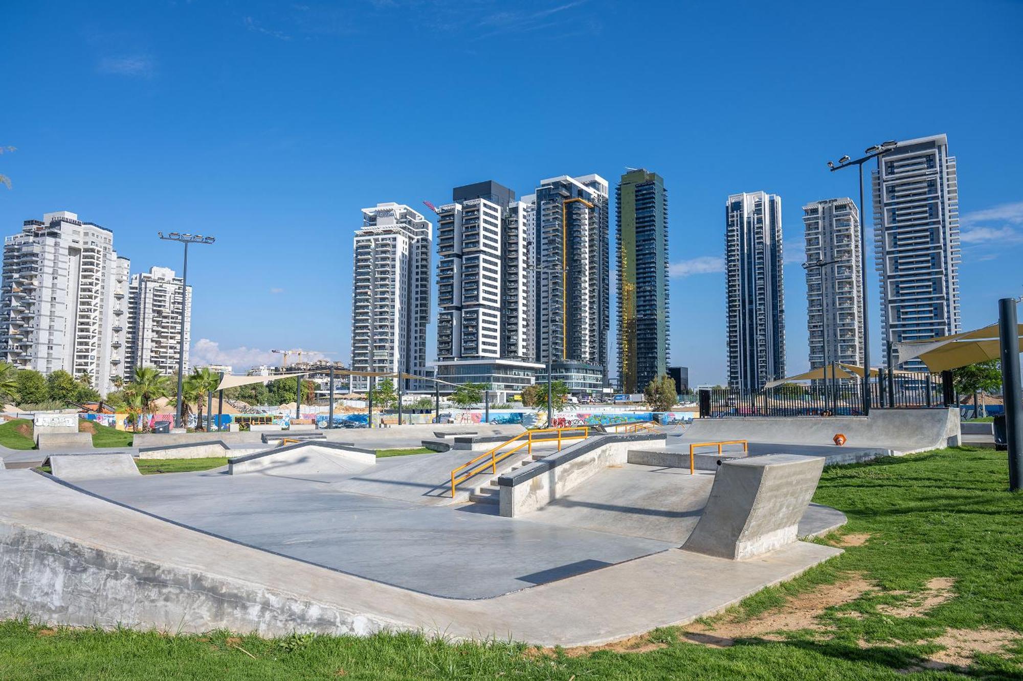 Hi-Yam Seaview Apartments & Suites - יש ממ"ד Bat Yam Exteriör bild